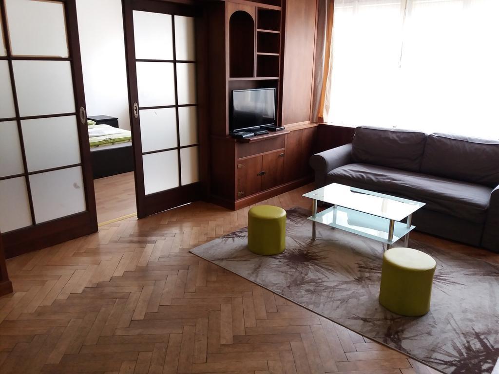 Apartments Tronicek براغ المظهر الخارجي الصورة