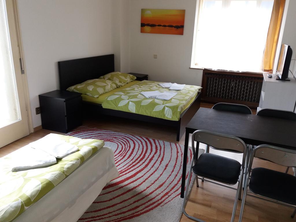 Apartments Tronicek براغ المظهر الخارجي الصورة
